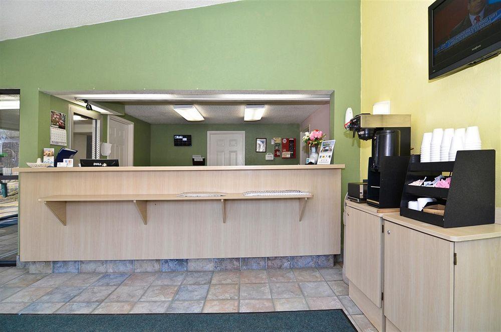 Mentor Home Inn And Suites Exteriör bild