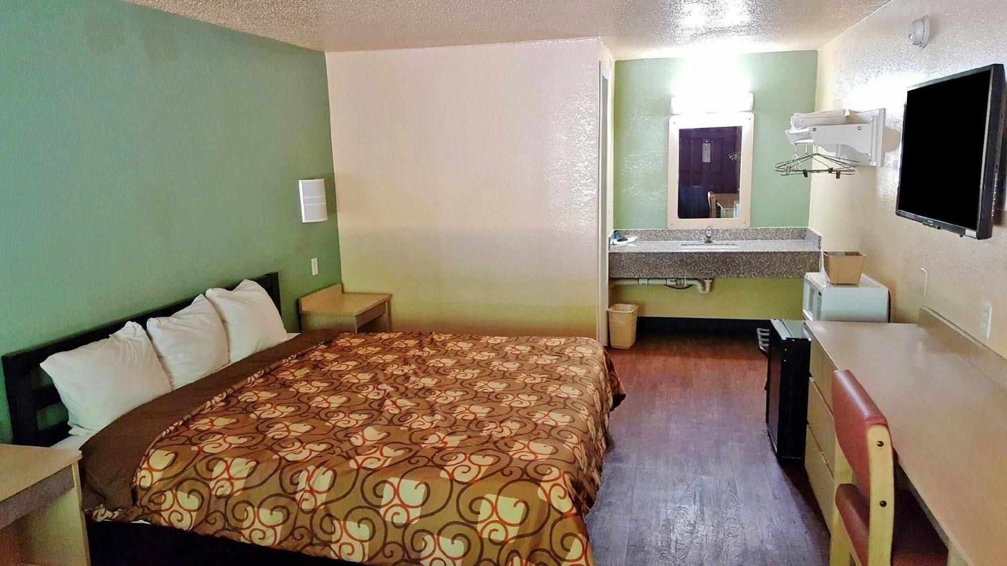 Mentor Home Inn And Suites Exteriör bild