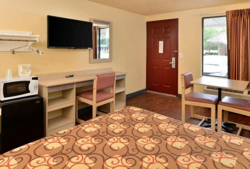 Mentor Home Inn And Suites Exteriör bild